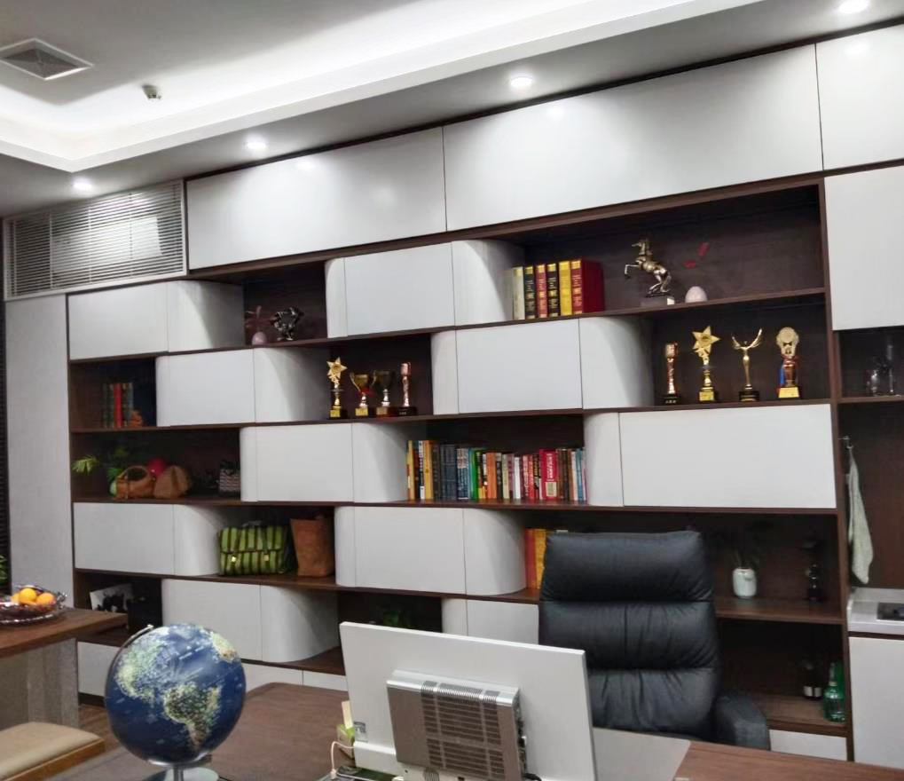 企業(yè)展示柜